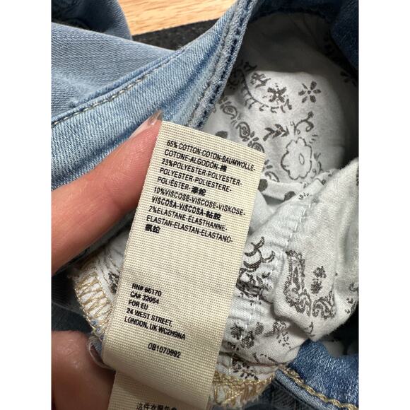 We The Free Women's Flare Leg Button Fly Raw Hem Denim Jeans, Size 30, EUC - Picture 5 of 7